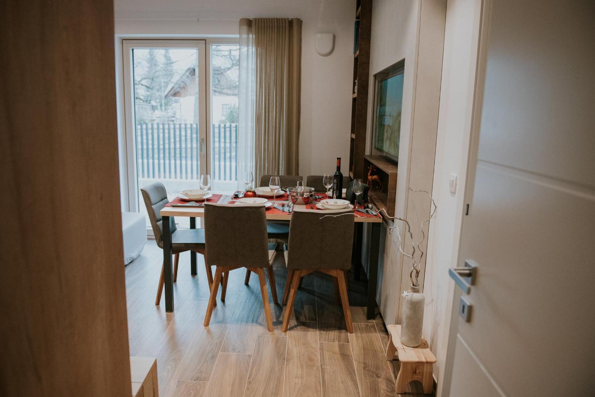 Vila Mojca Apartments Jasna & Jelka ครานสกา โกรา ห้อง รูปภาพ