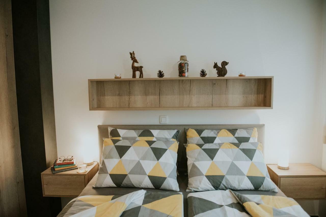 Vila Mojca Apartments Jasna & Jelka ครานสกา โกรา ภายนอก รูปภาพ