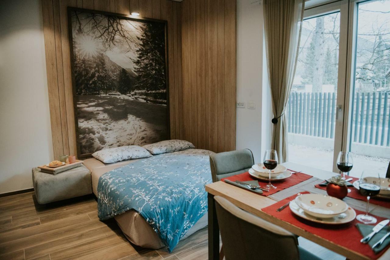 Vila Mojca Apartments Jasna & Jelka ครานสกา โกรา ภายนอก รูปภาพ