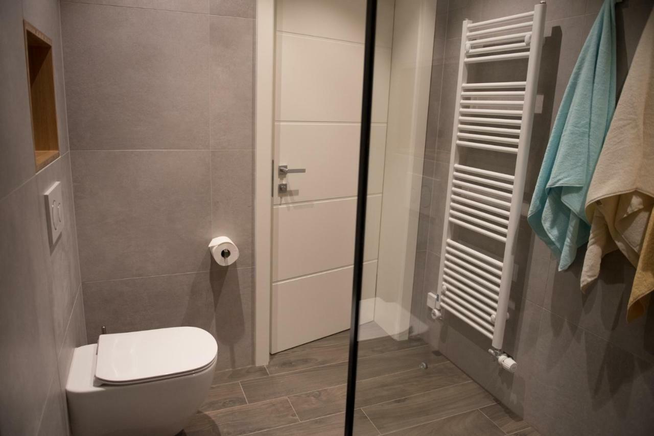 Vila Mojca Apartments Jasna & Jelka ครานสกา โกรา ภายนอก รูปภาพ