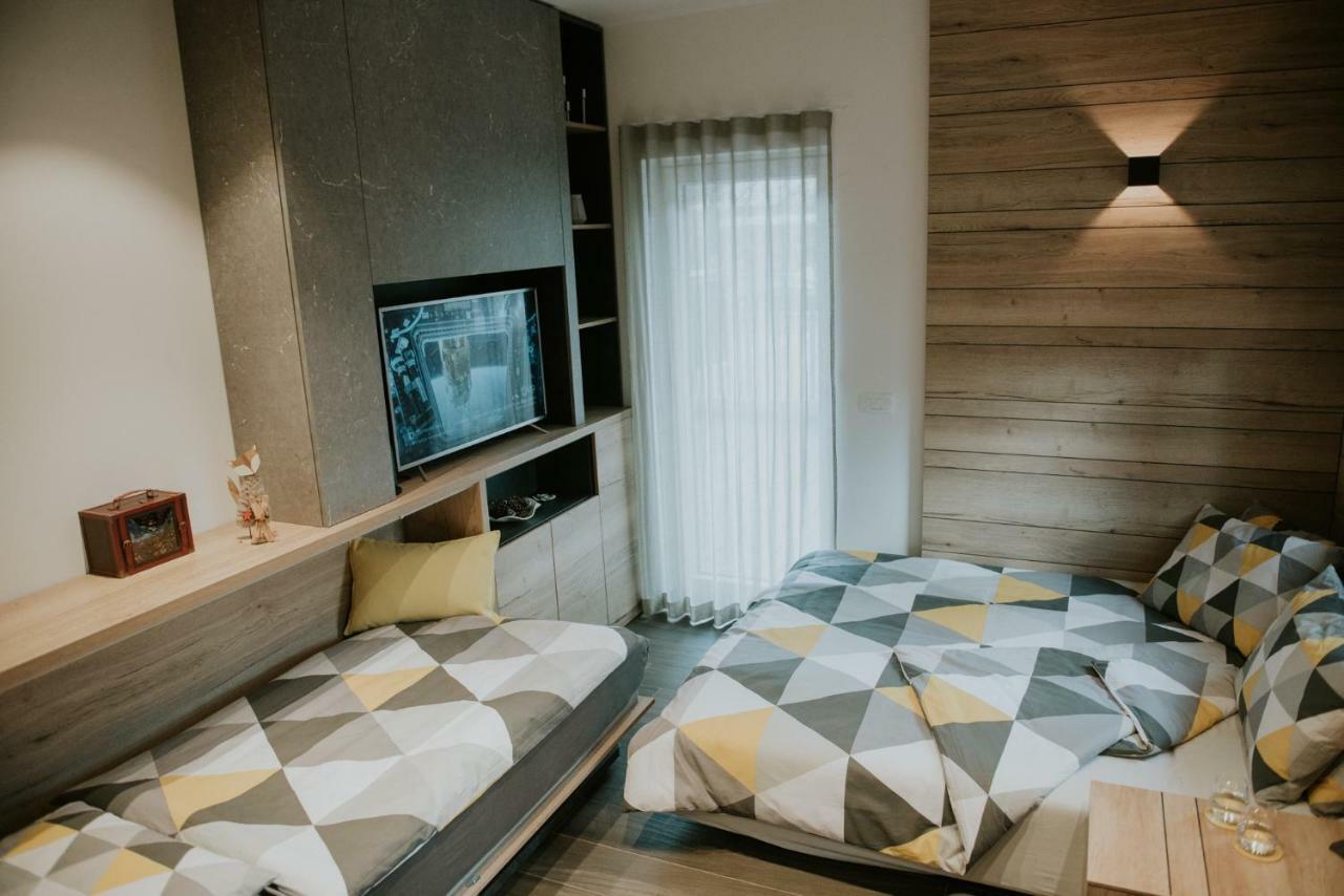 Vila Mojca Apartments Jasna & Jelka ครานสกา โกรา ภายนอก รูปภาพ
