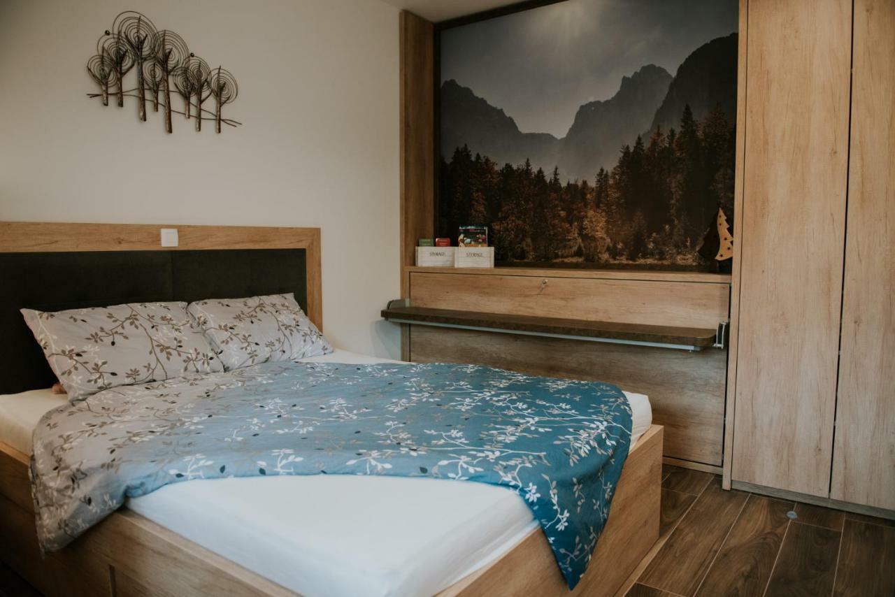 Vila Mojca Apartments Jasna & Jelka ครานสกา โกรา ภายนอก รูปภาพ